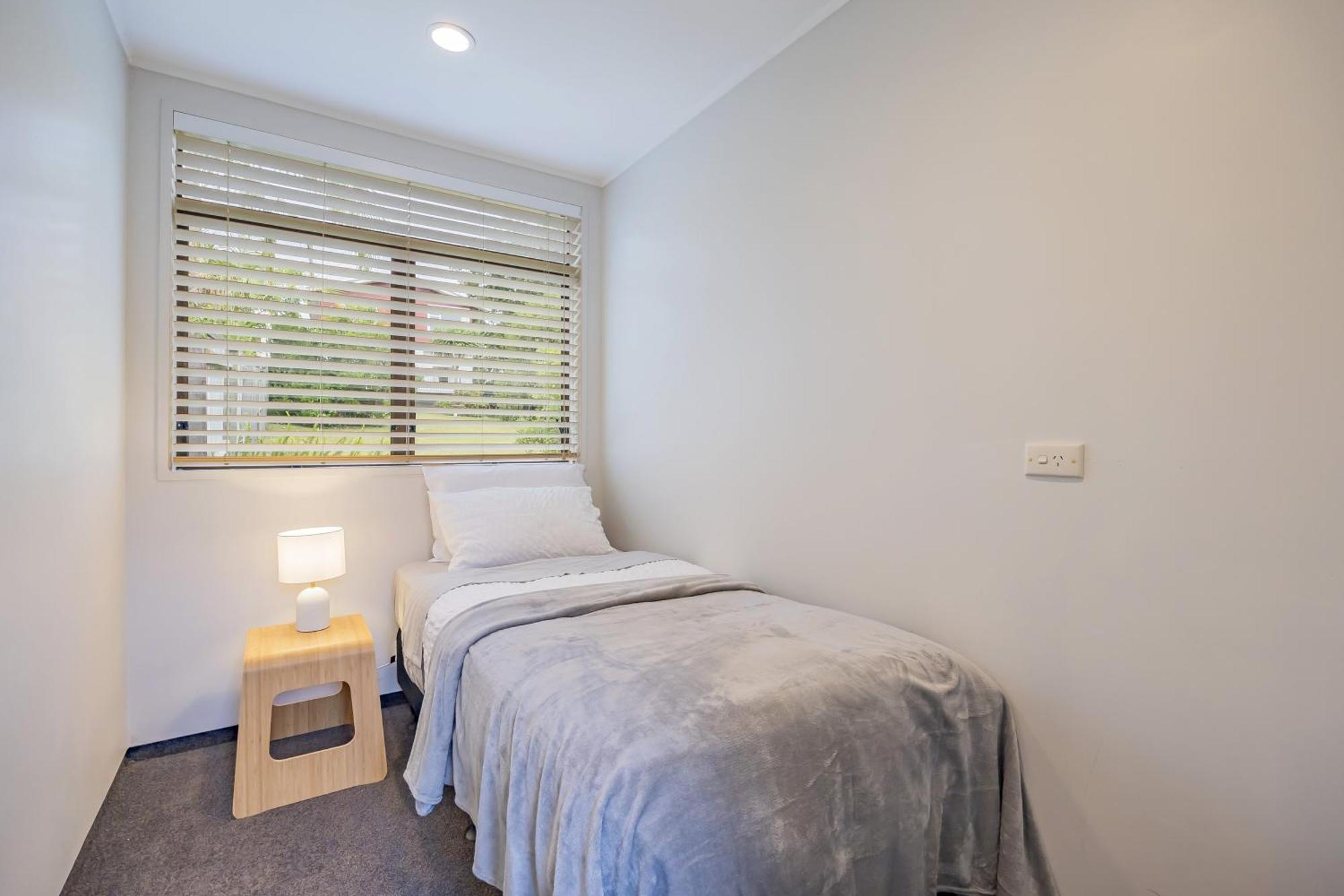 Entire House With Pool, Spa Auckland Bagian luar foto